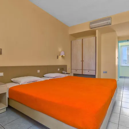 Pavlos Hotell