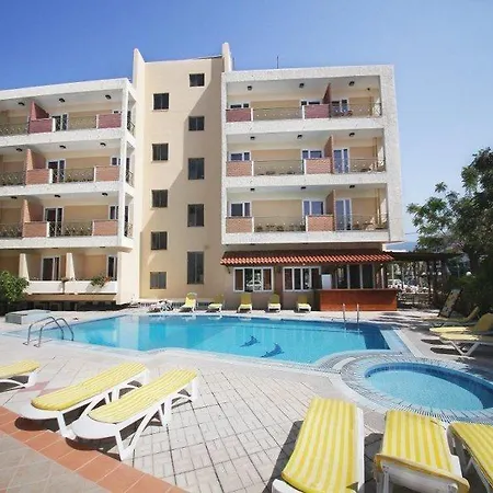 Pavlos Hotell 2*