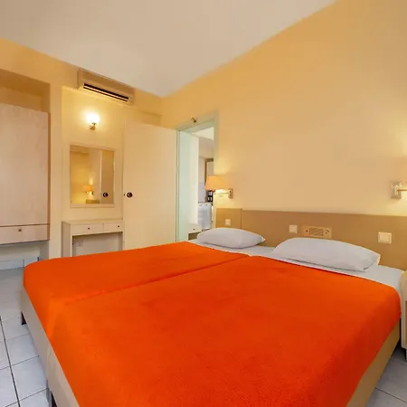 Pavlos Hotel 2*